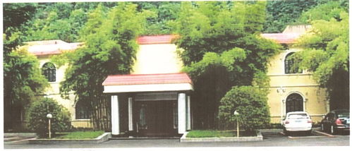 敢叫日月換新顏